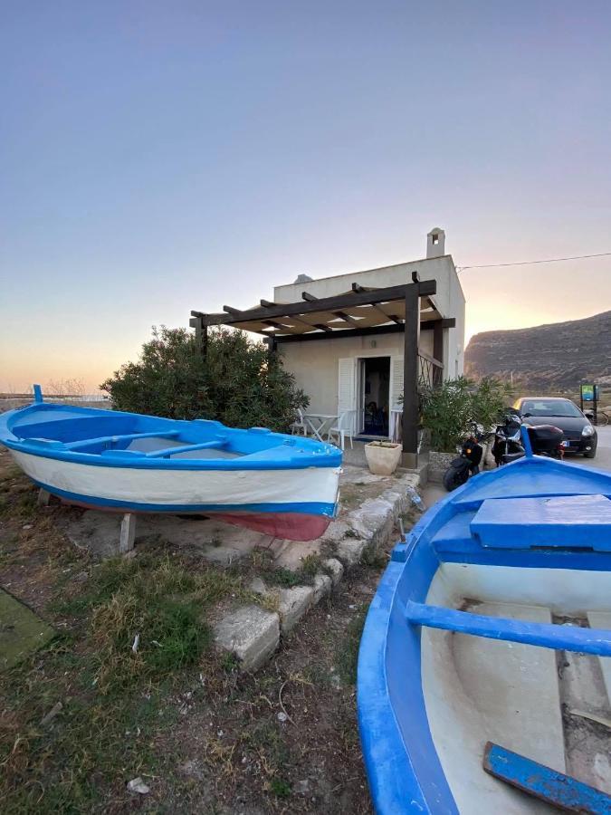 Il Cubo, Monovano Col Mare Su Tre Fronti. Favignana Bagian luar foto