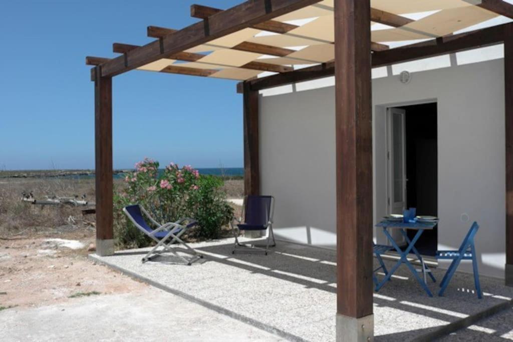 Il Cubo, Monovano Col Mare Su Tre Fronti. Favignana Bagian luar foto